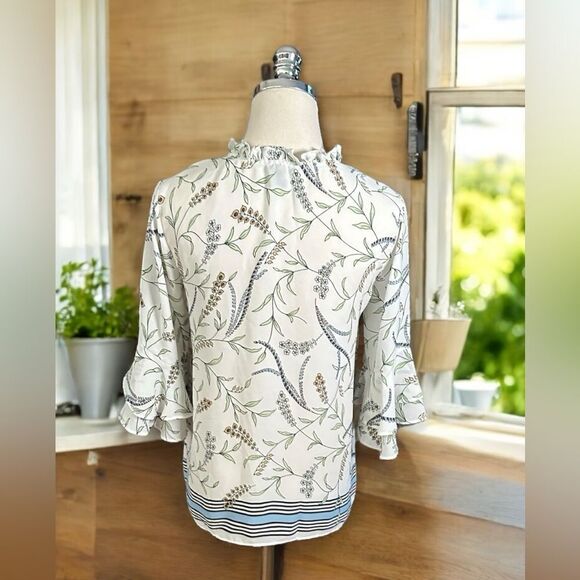 Ann Taylor Floral Tiered sleeve Flowy Blouse Size XS - Picture 2 of 14